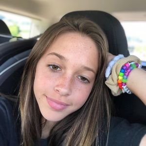 Meet your Posher, Addison